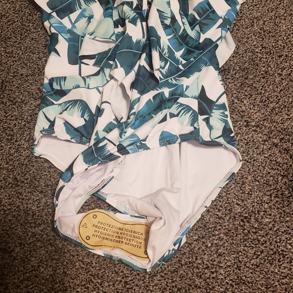 Brand New Swimsuit - Picture 7 of 7